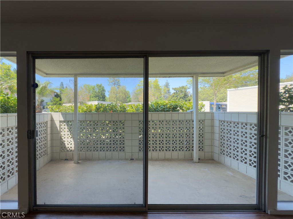 MLS #OC25176233 image #5