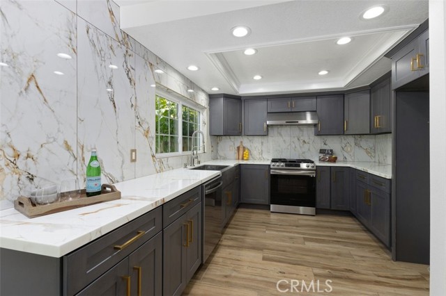 MLS #OC25176237 image #1