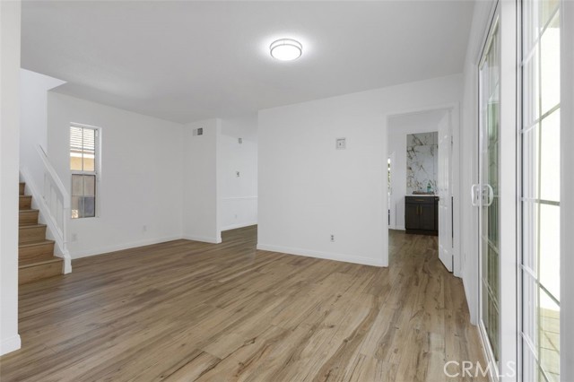 MLS #OC25176237 image #9