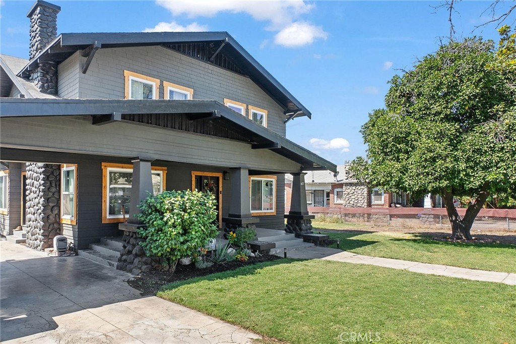 MLS #OC25176241 image #1