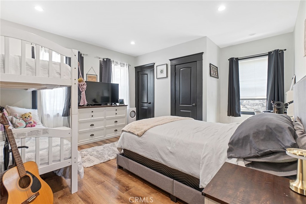 MLS #OC25176241 image #23