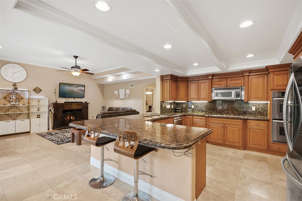 MLS #OC25176261 image #11