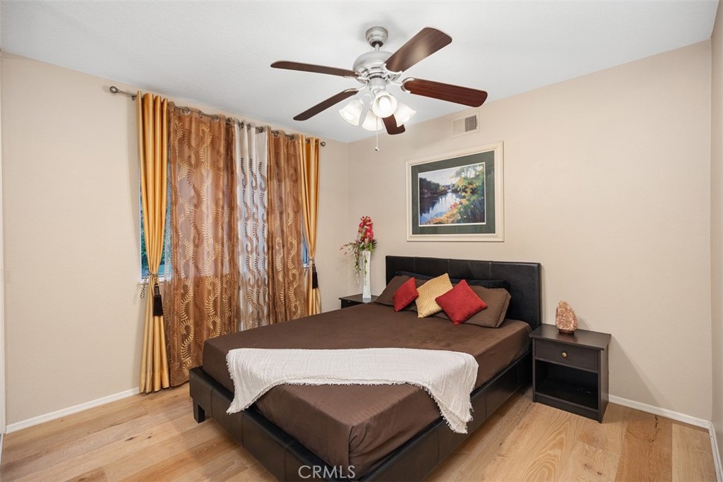 MLS #OC25176261 image #18