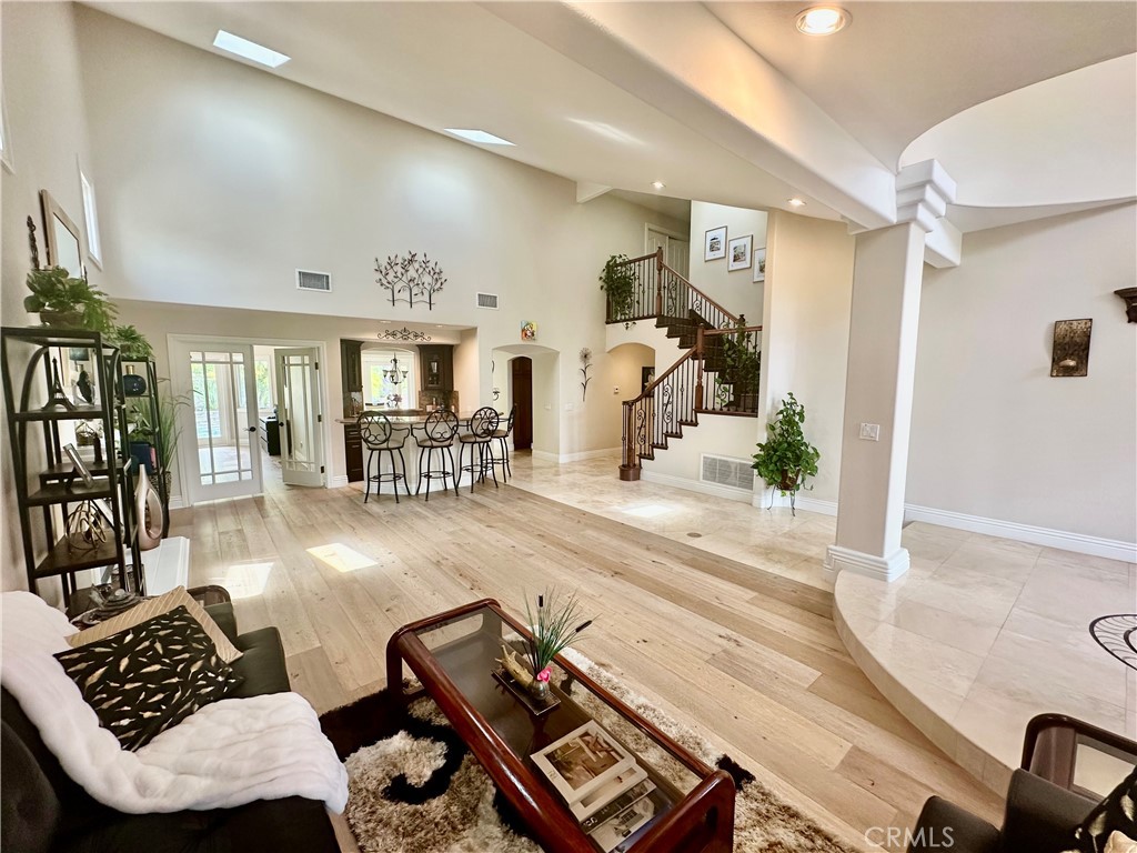 MLS #OC25176261 image #7