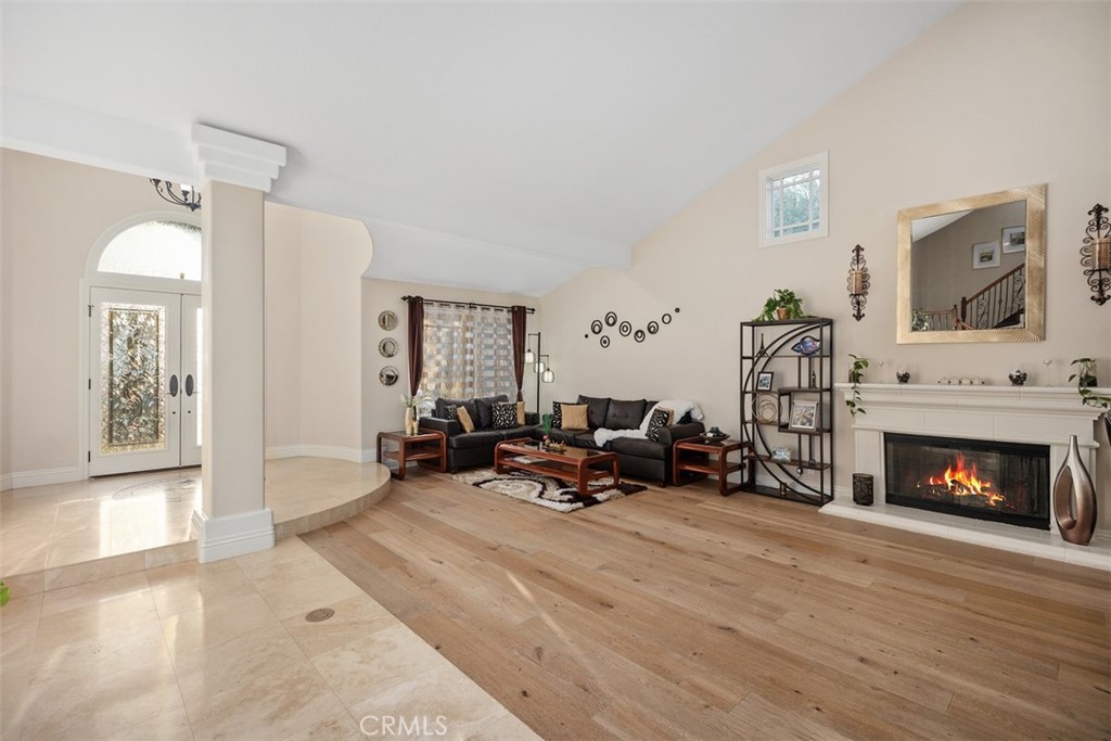 MLS #OC25176261 image #9