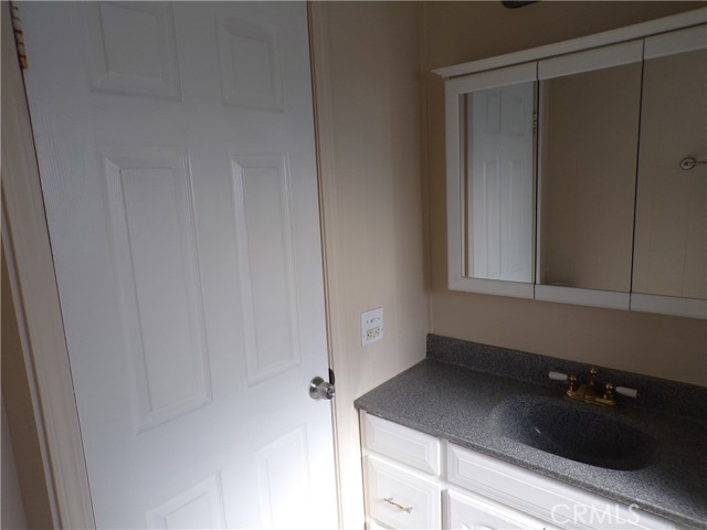 MLS #OC25176369 image #8