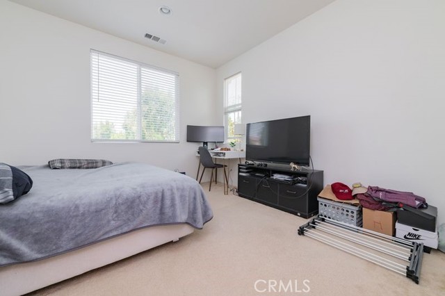 MLS #OC25176382 image #12