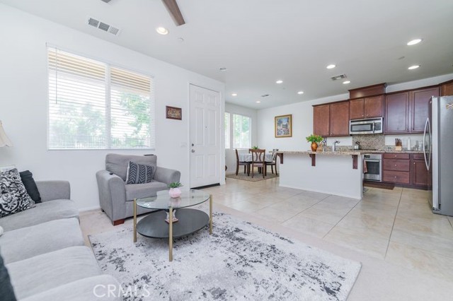 MLS #OC25176382 image #6