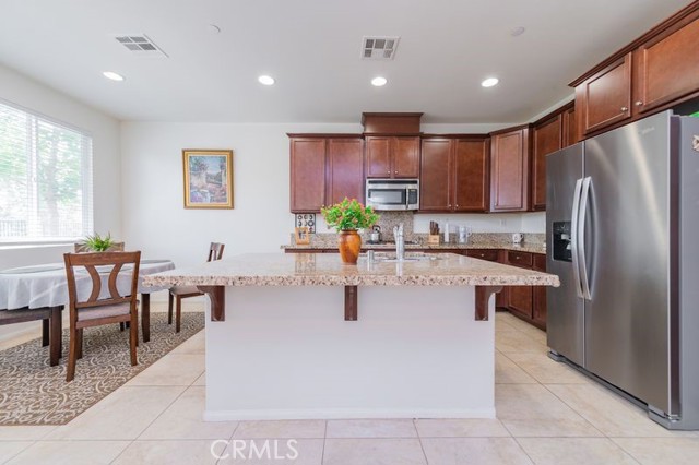 MLS #OC25176382 image #7