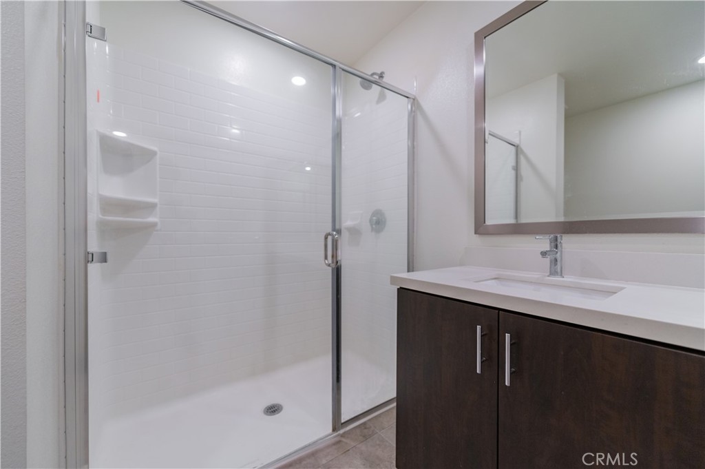 MLS #OC25176441 image #16