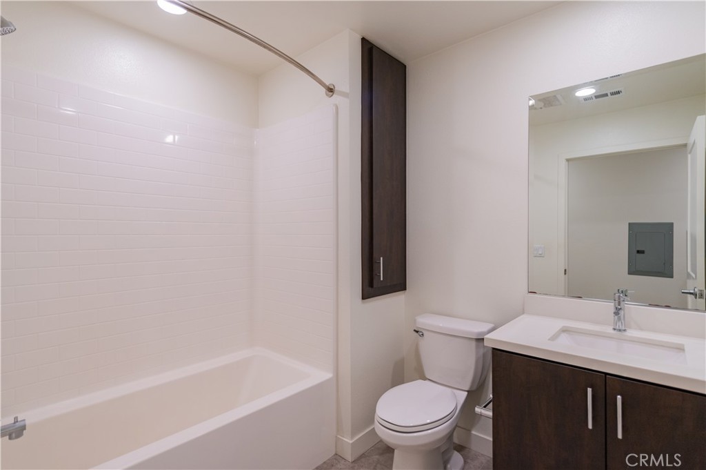 MLS #OC25176441 image #18