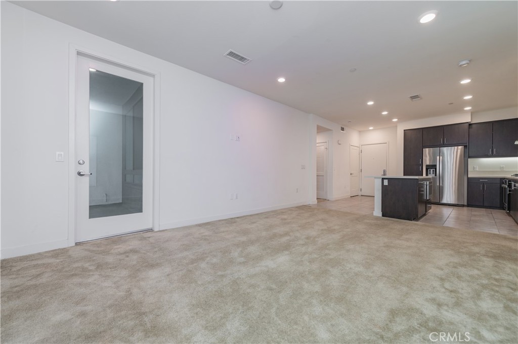 MLS #OC25176441 image #9