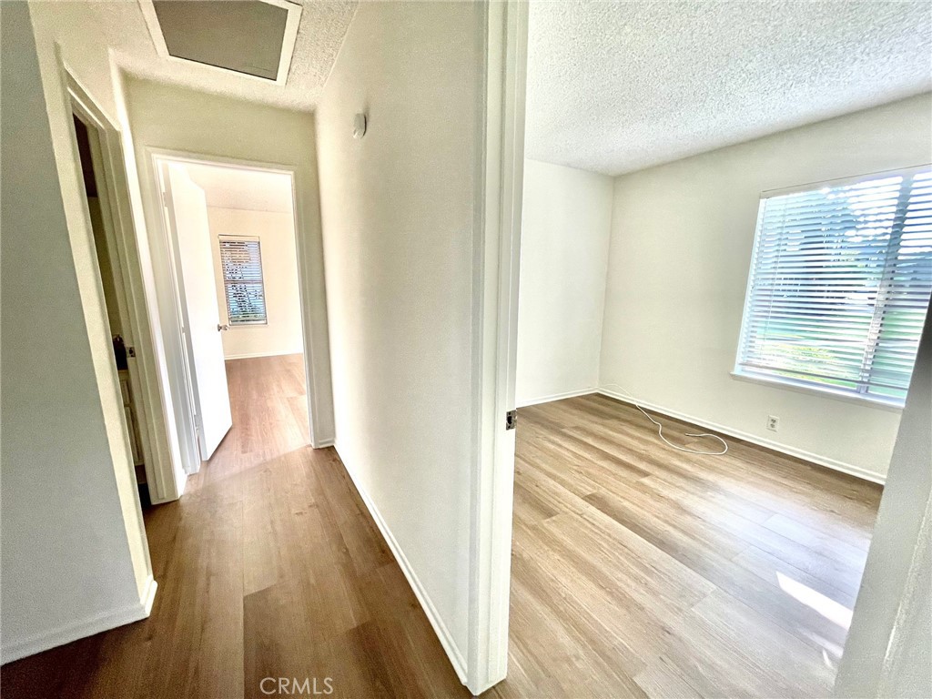 MLS #OC25176546 image #3