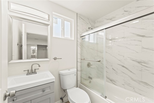 MLS #OC25176563 image #15