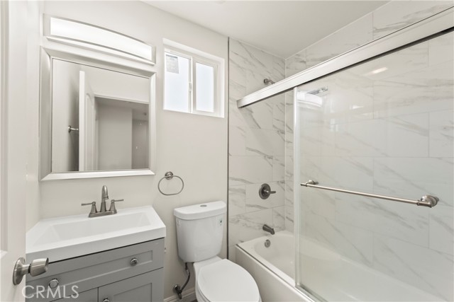 MLS #OC25176563 image #17