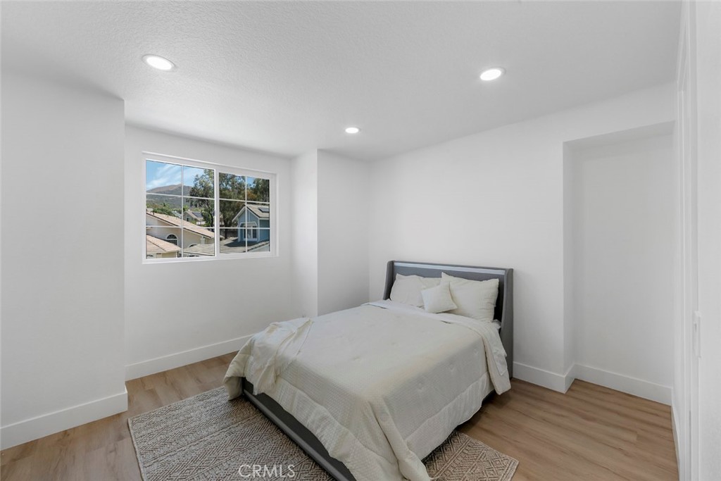 MLS #OC25176637 image #24