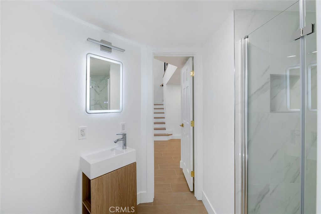 MLS #OC25176637 image #30