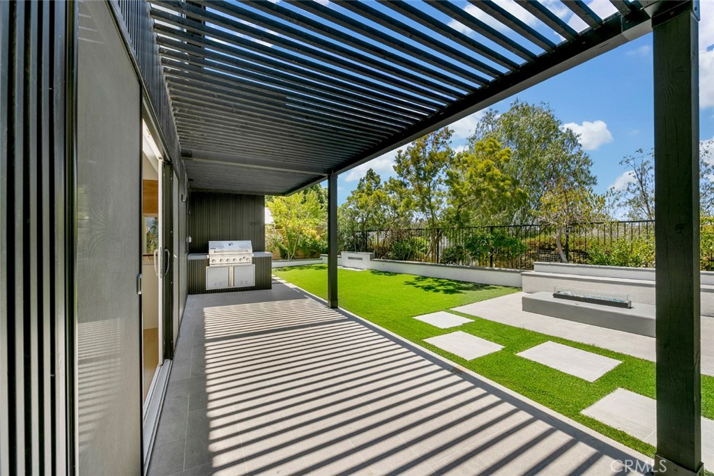 MLS #OC25176637 image #32