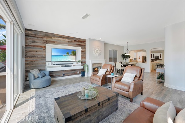 MLS #OC25176688 image #15