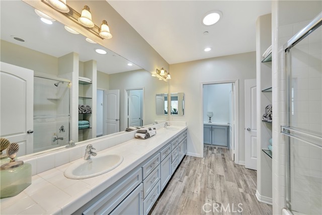 MLS #OC25176688 image #41
