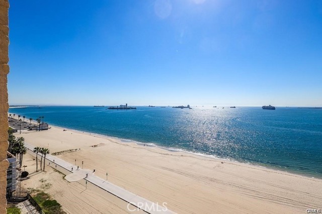 MLS #OC25176726 image #0