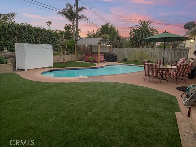 MLS #OC25176771 image #1