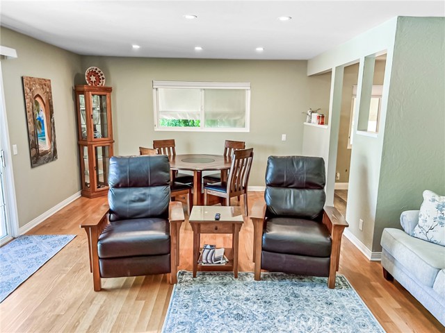 MLS #OC25176771 image #3