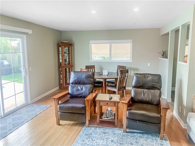 MLS #OC25176771 image #4