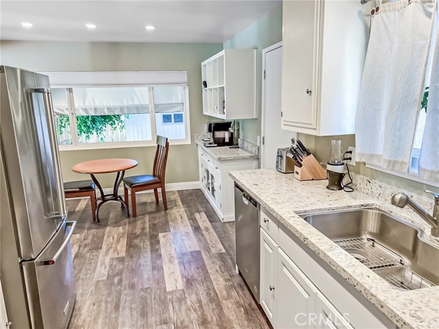 MLS #OC25176771 image #8