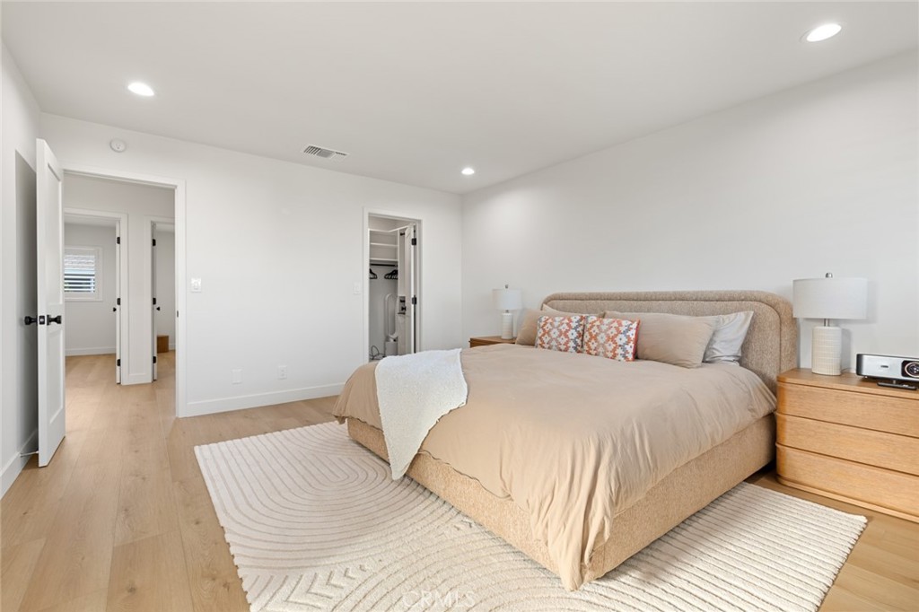 MLS #OC25176784 image #13