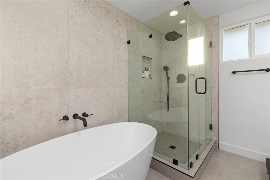 MLS #OC25176784 image #15