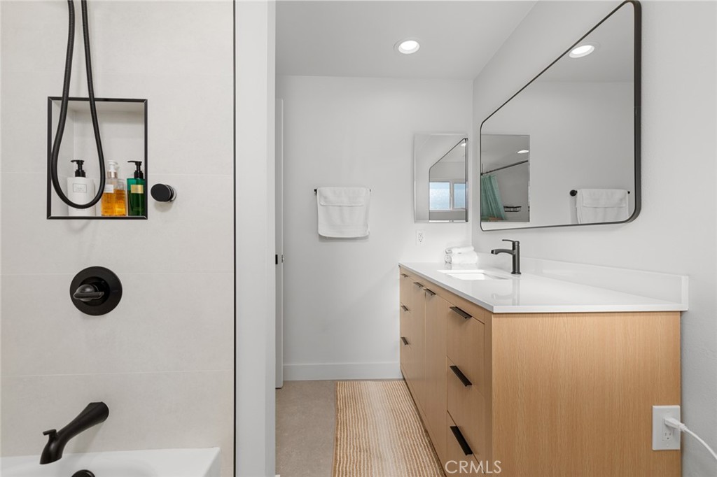 MLS #OC25176784 image #19