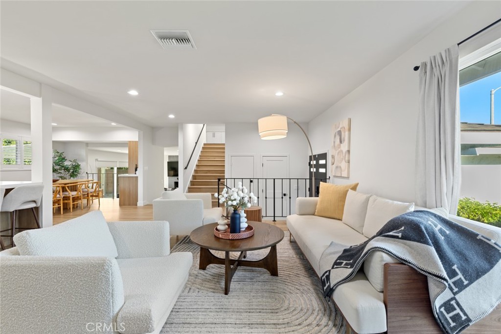 MLS #OC25176784 image #8