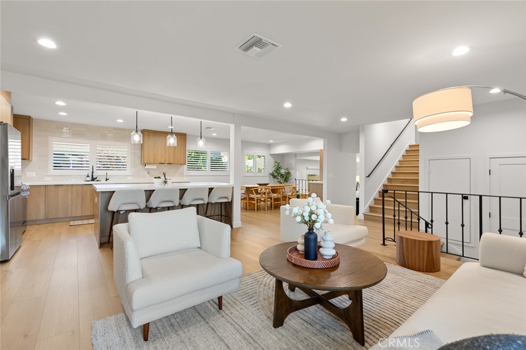 MLS #OC25176784 image #9