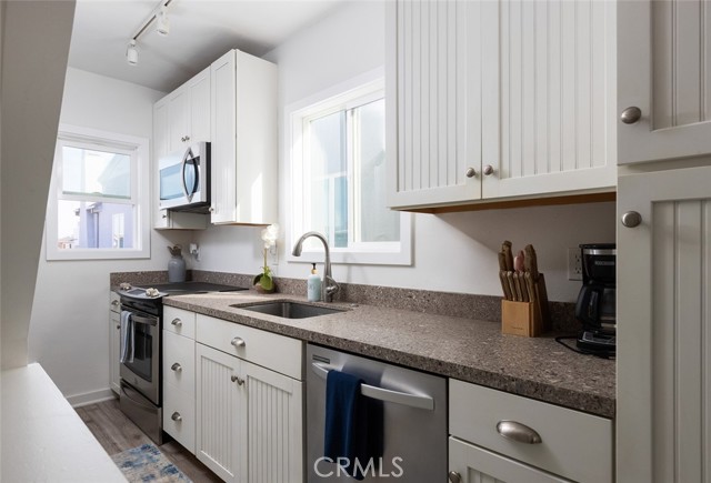 MLS #OC25176841 image #34