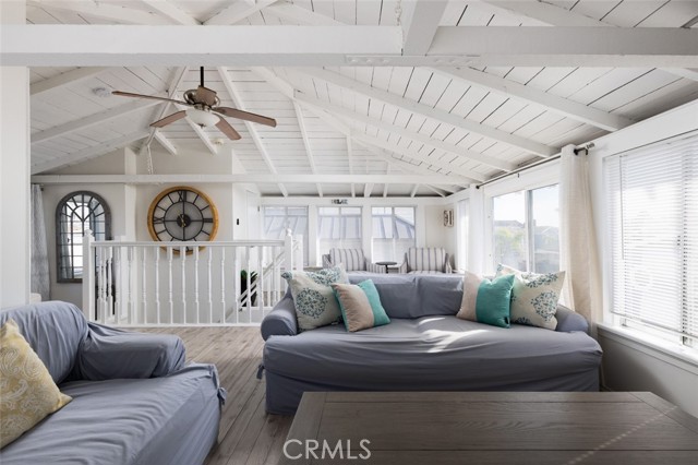 MLS #OC25176841 image #38