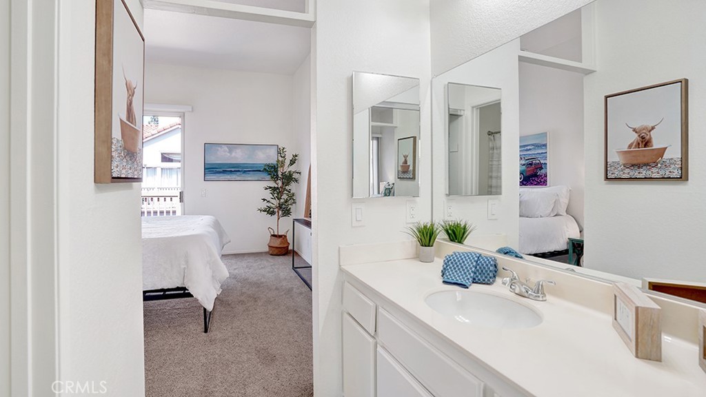 MLS #OC25176886 image #13