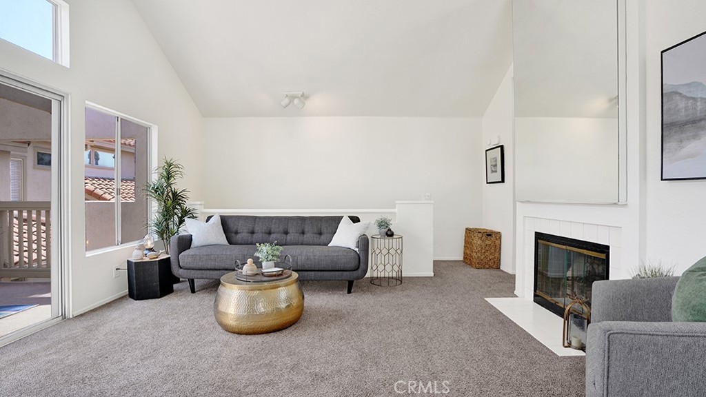 MLS #OC25176886 image #2