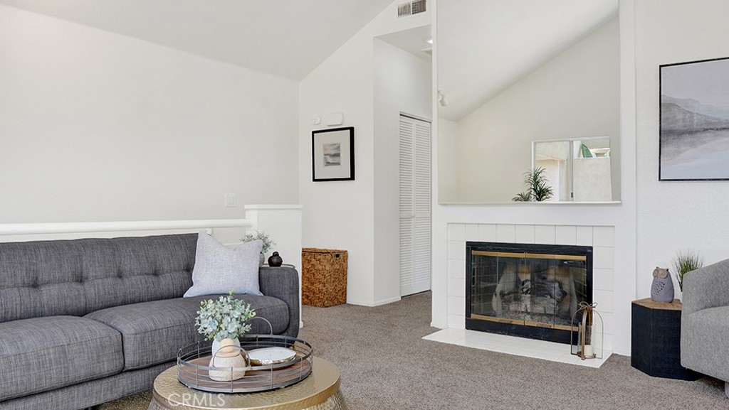 MLS #OC25176886 image #4