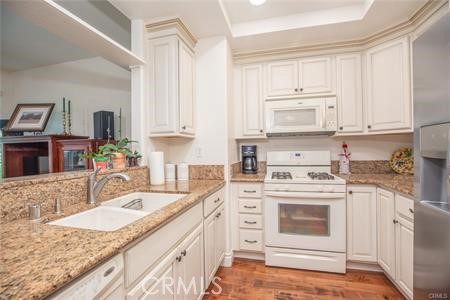 MLS #OC25177005 image #13