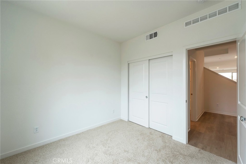 MLS #OC25177085 image #11