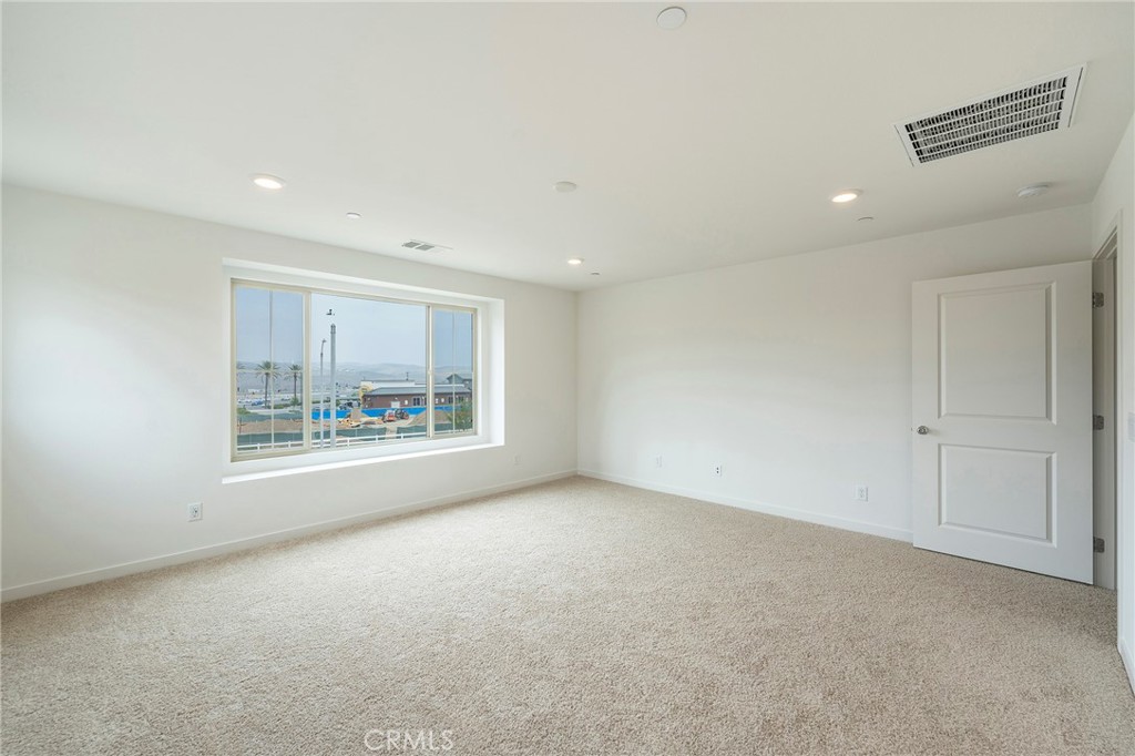 MLS #OC25177085 image #18