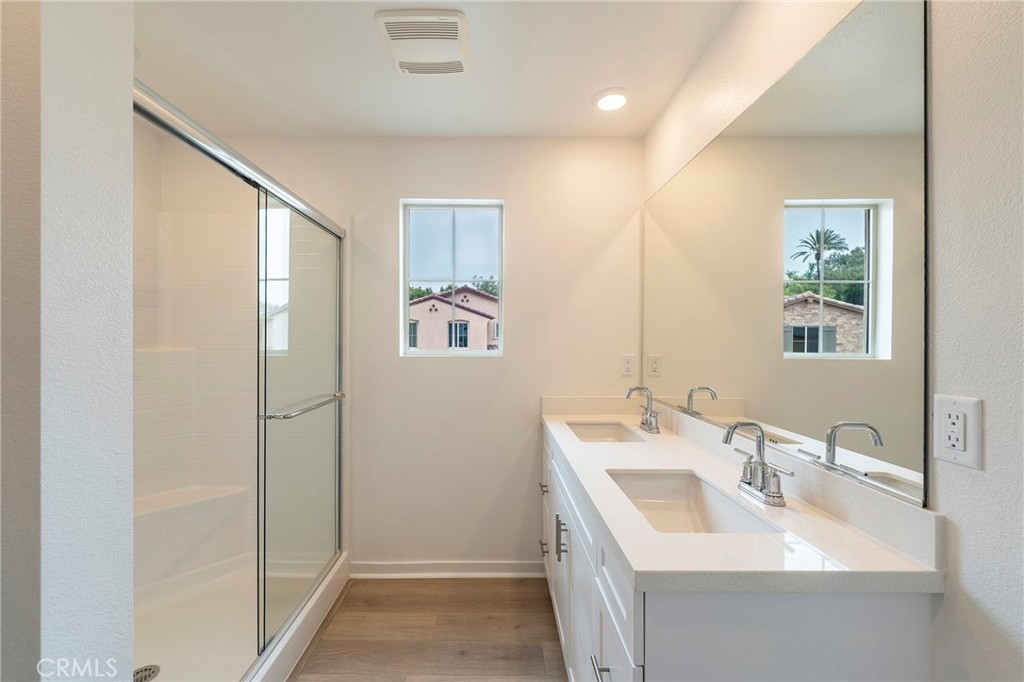 MLS #OC25177085 image #19