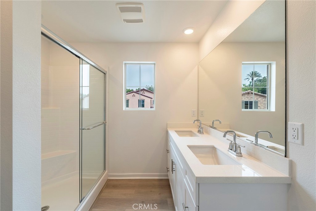 MLS #OC25177085 image #20