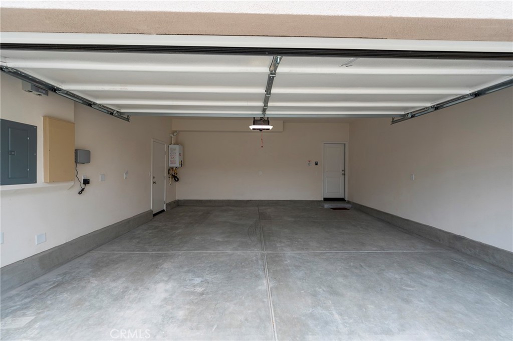 MLS #OC25177085 image #36