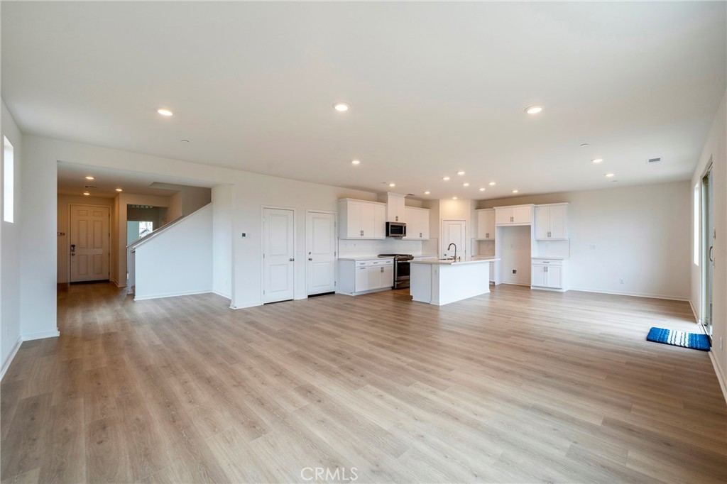 MLS #OC25177085 image #4