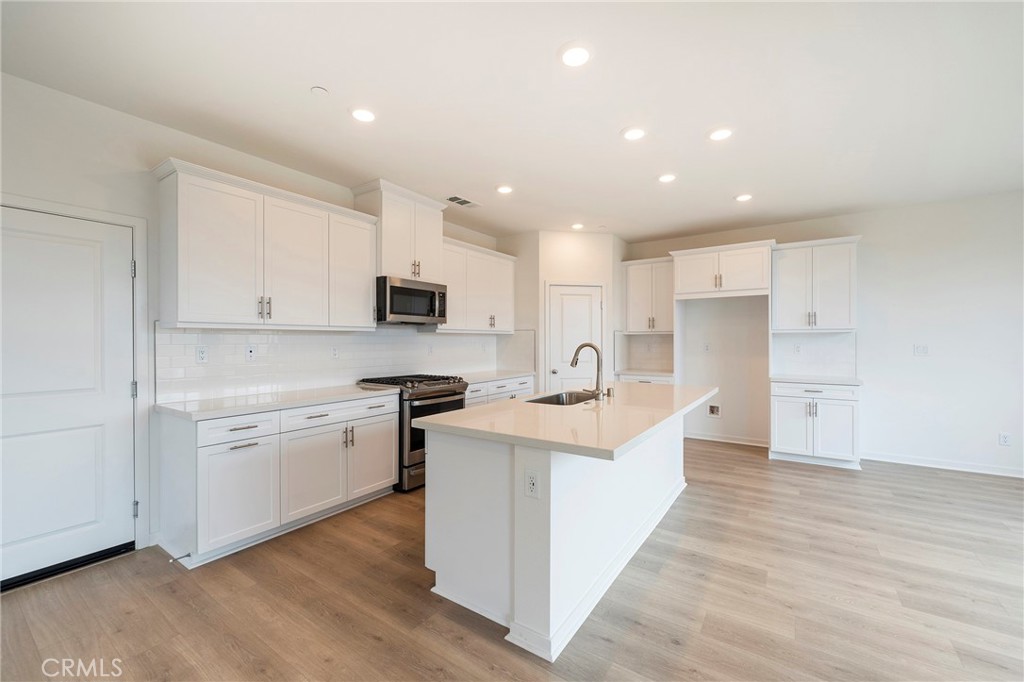 MLS #OC25177085 image #7