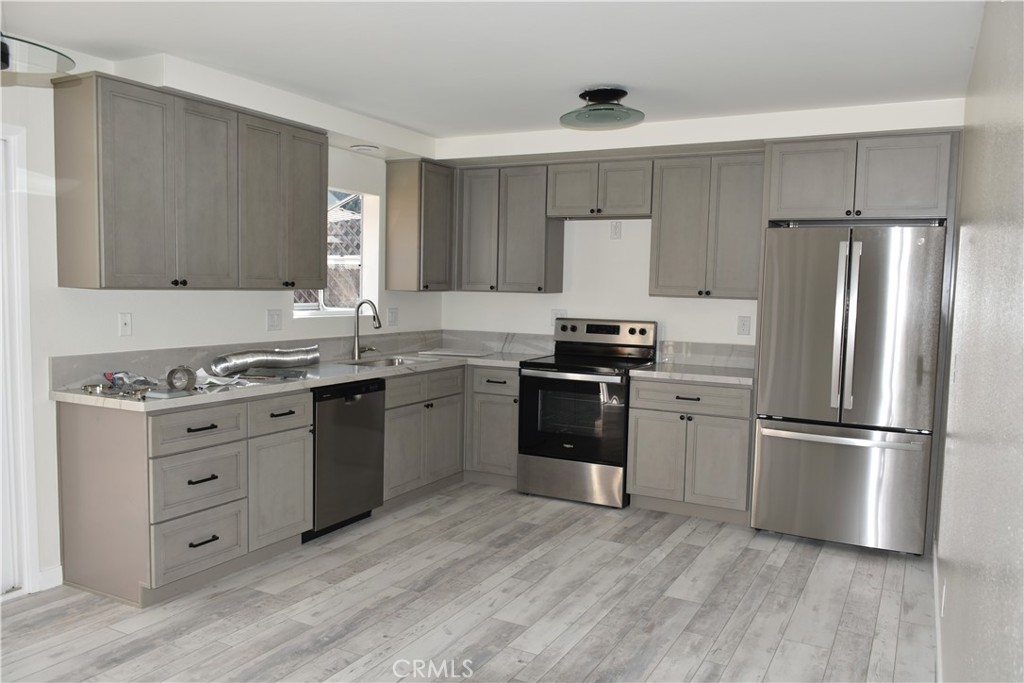 MLS #OC25177219 image #2