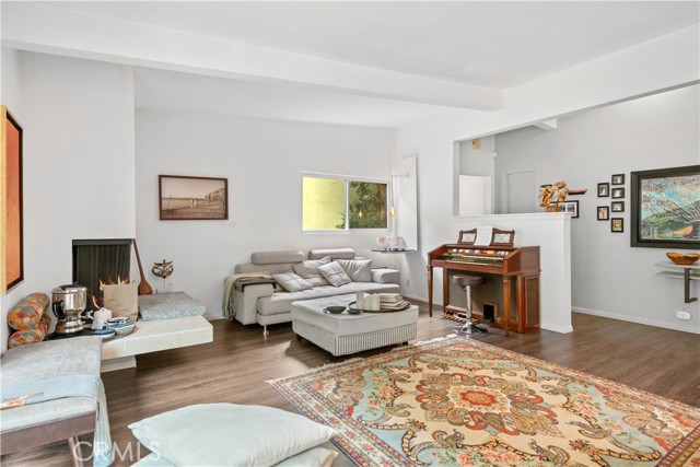 MLS #OC25177337 image #8
