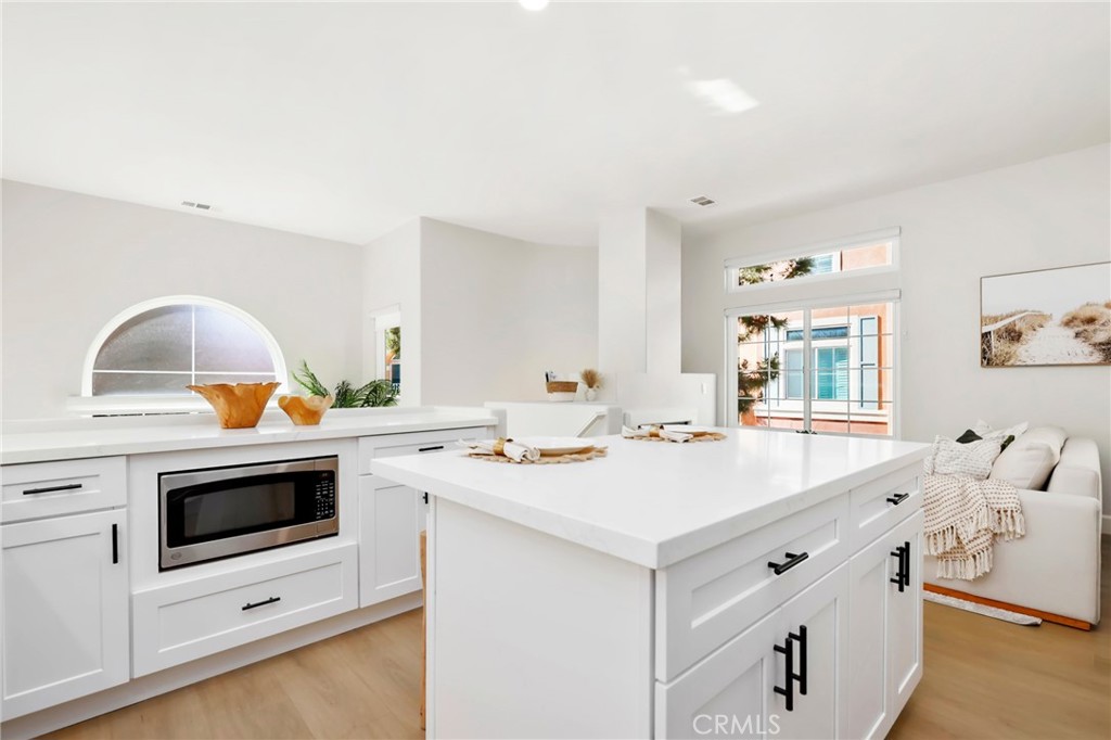 MLS #OC25177599 image #13